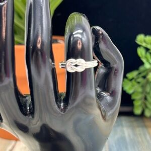 ⭐️Sterling silver love knot double band ring size 7.5